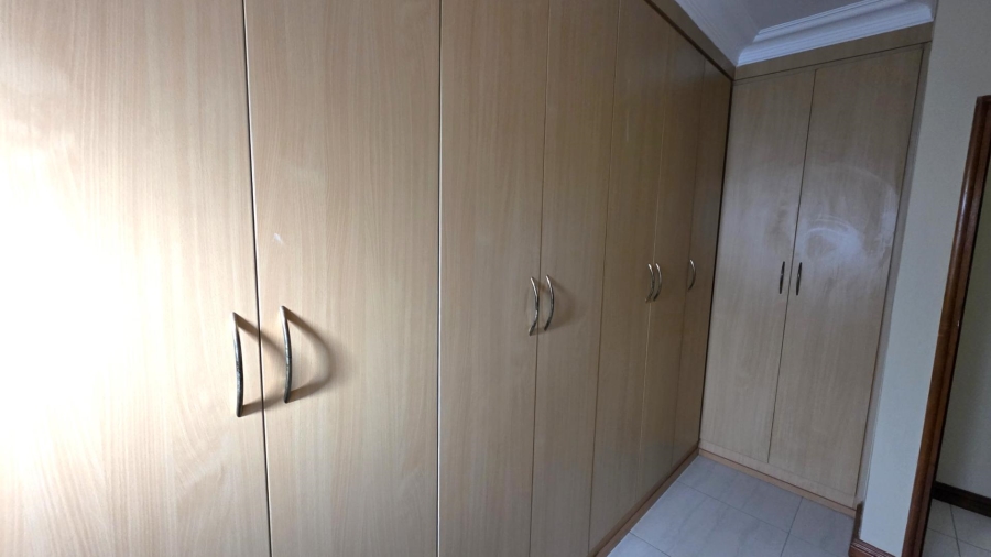 4 Bedroom Property for Sale in Ifafi North West